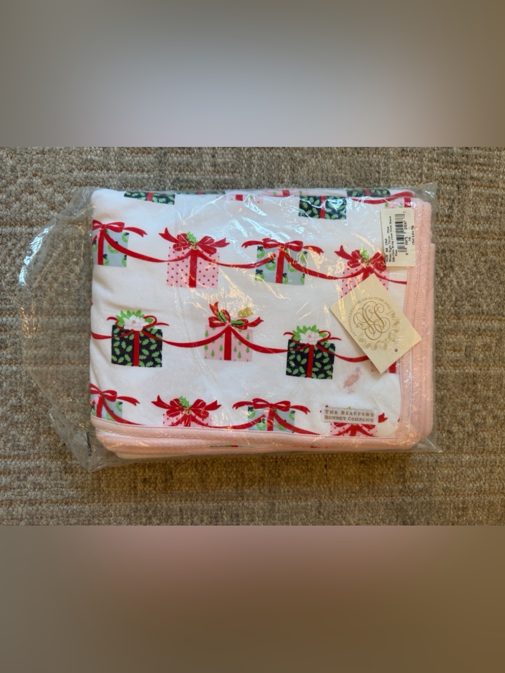 NWT The Beaufort Bonnet Company Silent Night Throw Gifts bring cheer throw